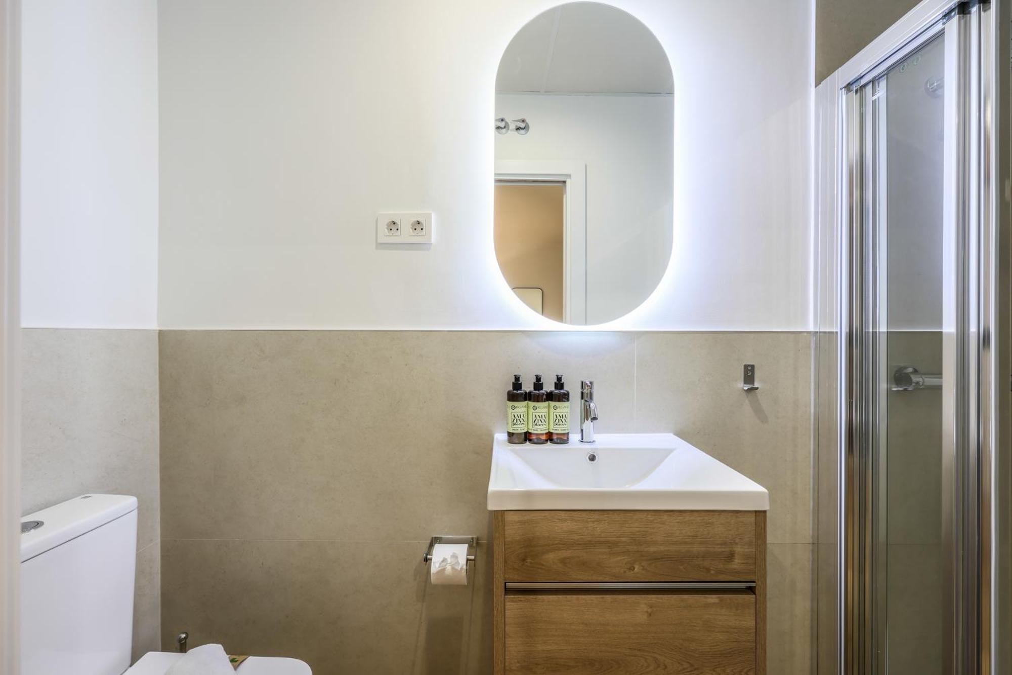 Encantador Apartamento Plaza Del Callao, Mid Term Мадрид Экстерьер фото
